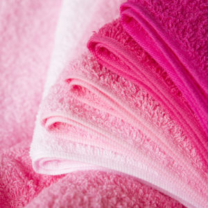 ピンク好きのためのピンク色のタオル